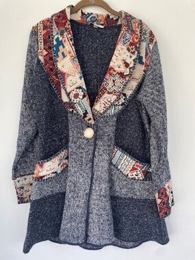 Sioni Gray Hooded Cardigan with Multicolor Tribal Trim FLAW*